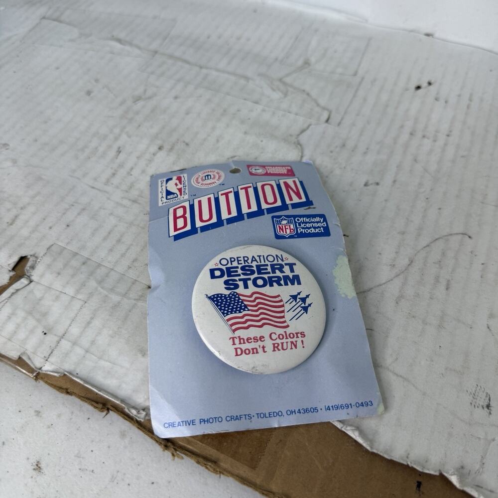 Vintage NBA NFL NCAA Operation Desert Storm Button These Colors Don't RUN!
